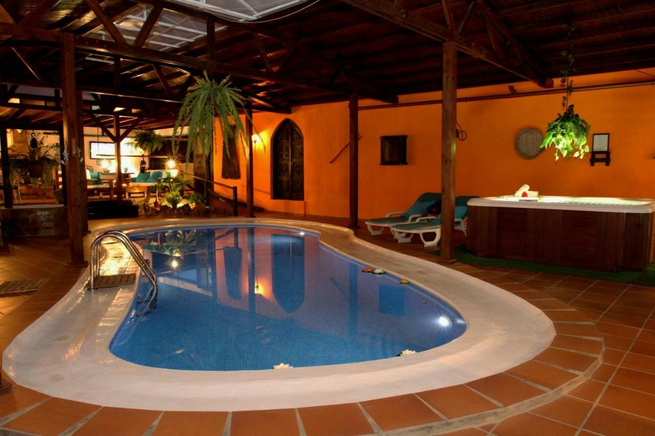 Villa Spa Las Tinajas Triquivijate ภายนอก รูปภาพ