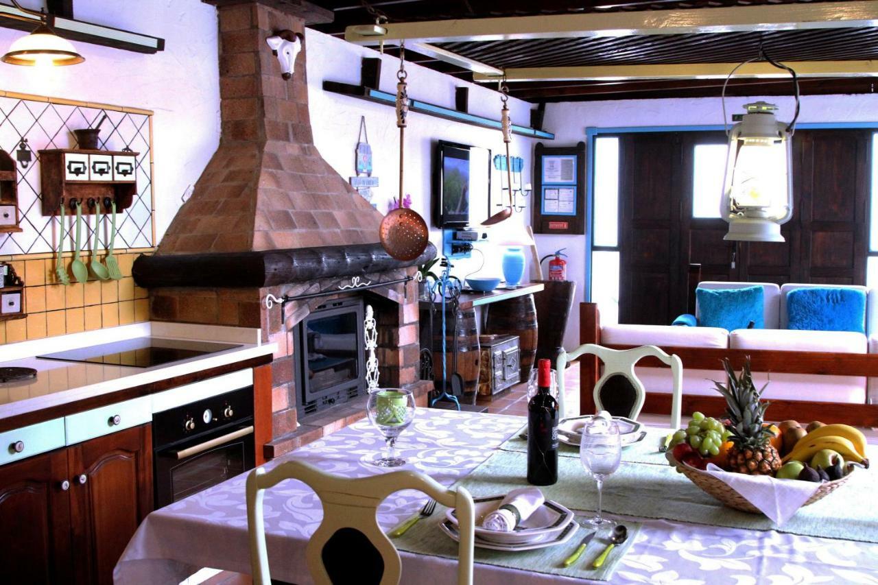 Villa Spa Las Tinajas Triquivijate ภายนอก รูปภาพ