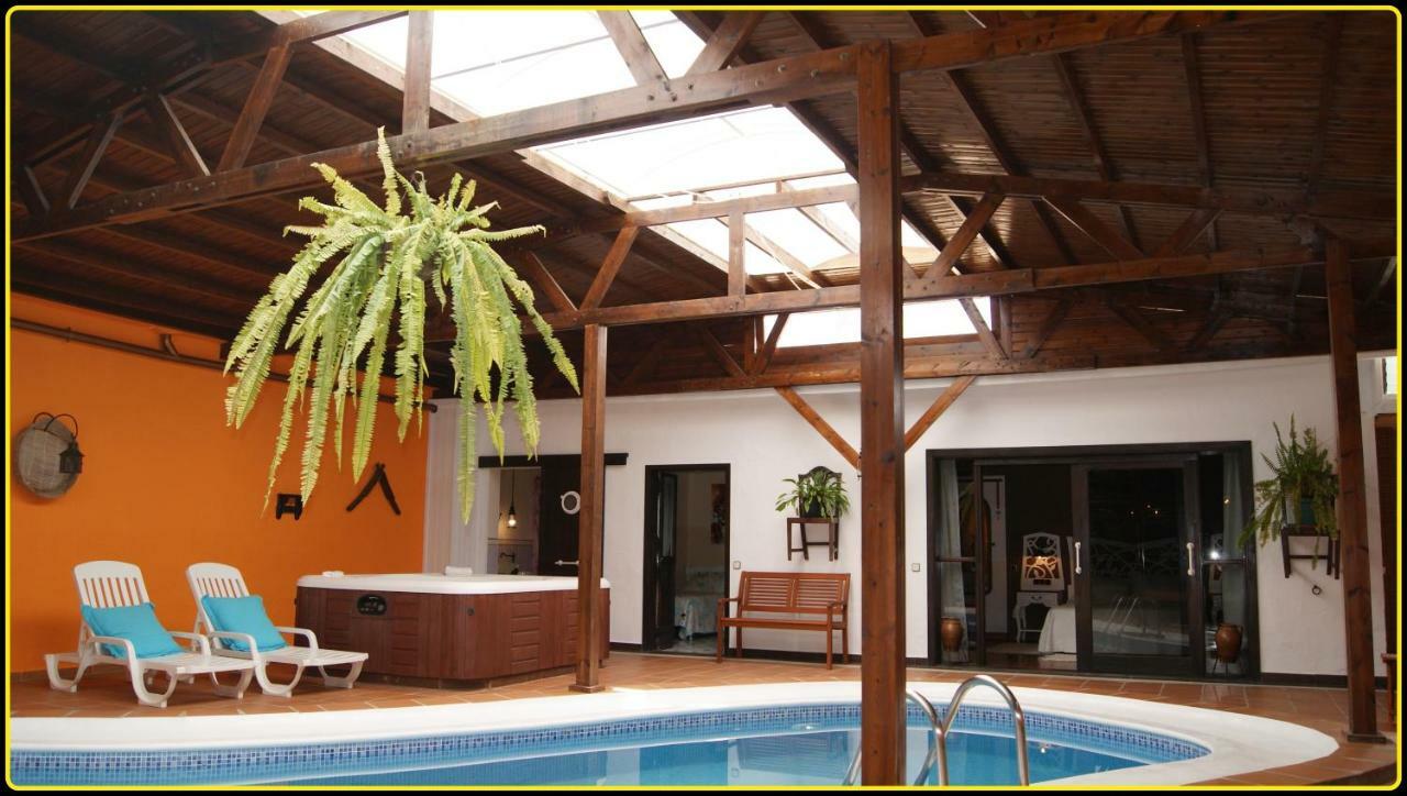 Villa Spa Las Tinajas Triquivijate ภายนอก รูปภาพ